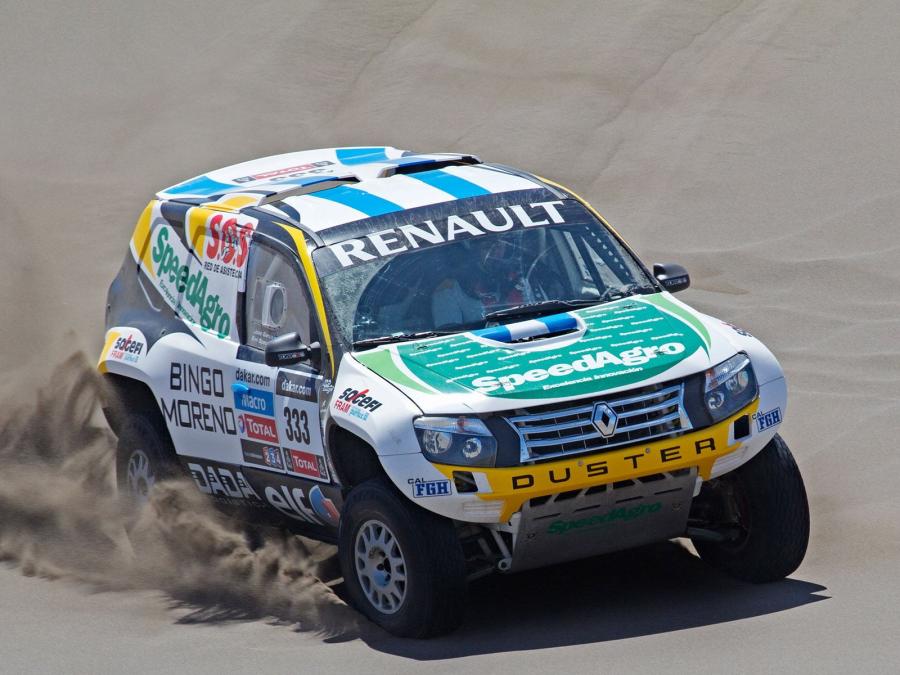  Renault Duster Dakar 2013 года  (фото 3 из 3)